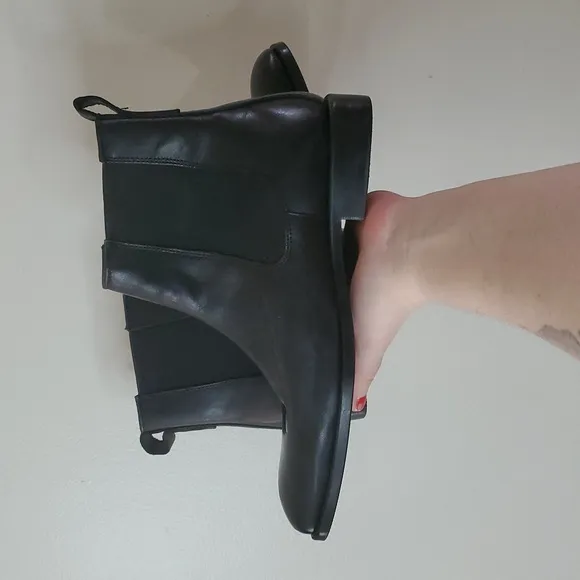 Womens Zara Leather Ankle Boots Size 39 Soft Smooth Leather Chelsea Boots