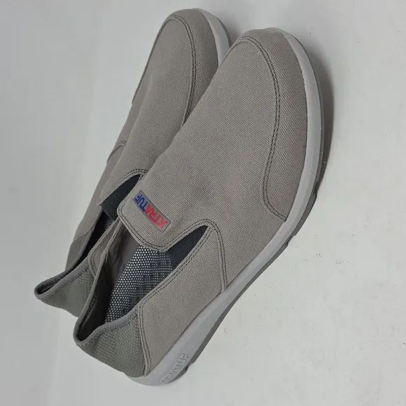 Xtratuf Men's XMH-100 Yelowtail Slip On  Grey Size 11