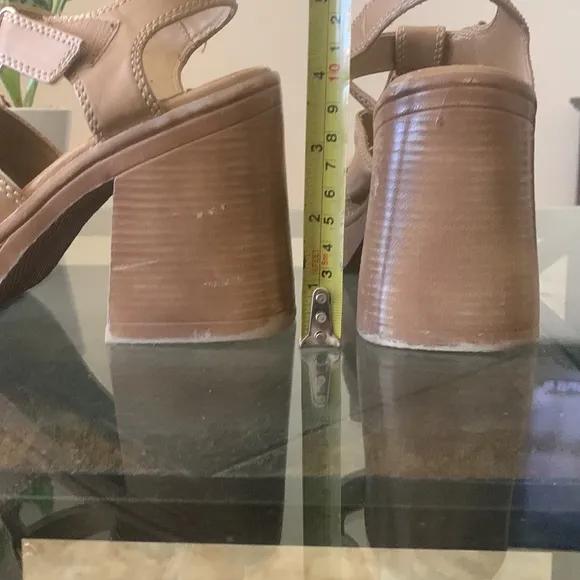 Y2K CLASSIFIED FLARED CHUNKY HEEL SANDALS