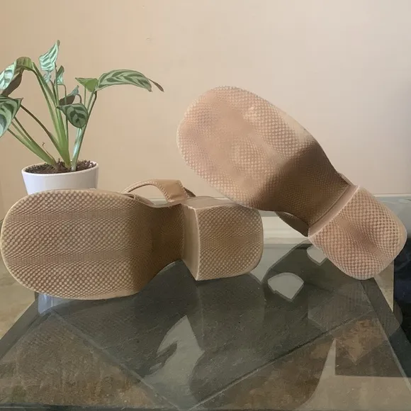 Y2K CLASSIFIED FLARED CHUNKY HEEL SANDALS