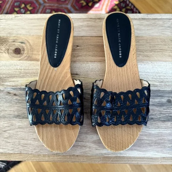 Y2K Marc by Marc Jacobs Black leather Lace Effect Wooden Wedge Slides Size 39/ 9
