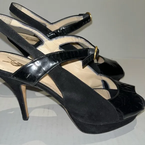 Yves Saint Laurent Sandals