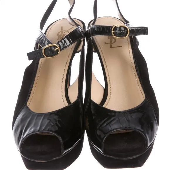 Yves Saint Laurent Sandals
