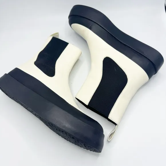 Zaniah two-tone leather Chelsea ankle boots Size EU 36 white and black