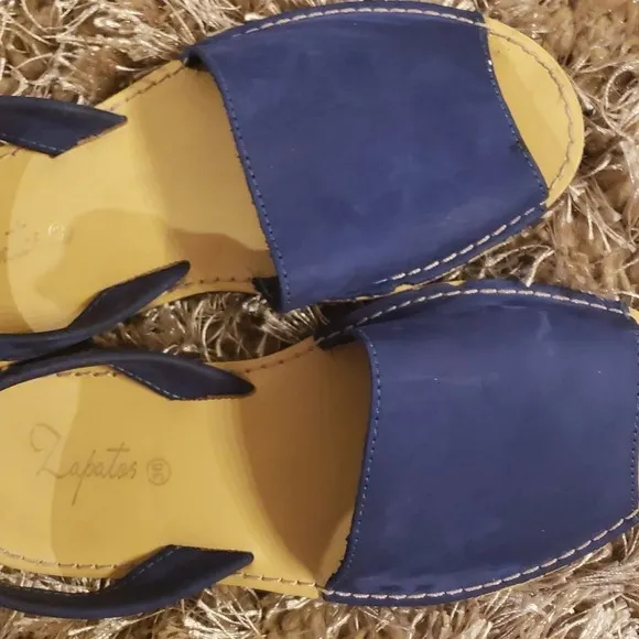 ZAPATOS Leather Sandals Sz 6 - Brand New!