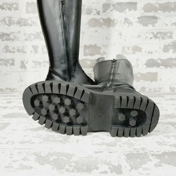 Zara Black Side Zip Chunky Round Toe Mid Shaft Chelsea Boots W150