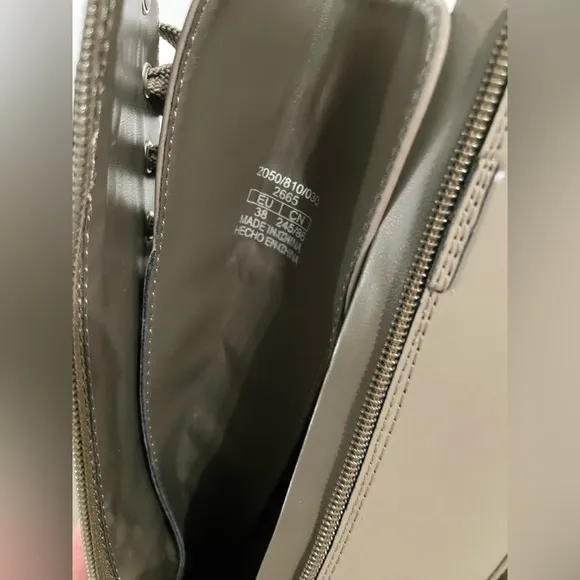 zara brown tall front tie boots with side zip size 38 never‎ worn.