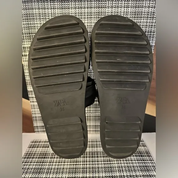 ZARA Chunky Chain Sandals