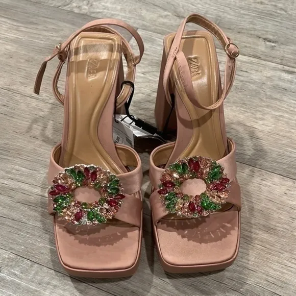 ZARA Chunky Heeled Sandals