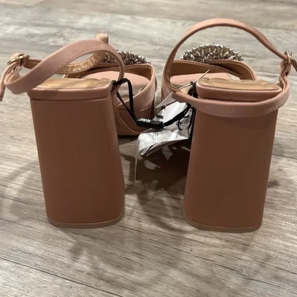 ZARA Chunky Heeled Sandals