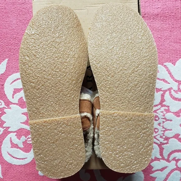 ZARA Girl Faux Shearling Leather Sandals NWT in Box