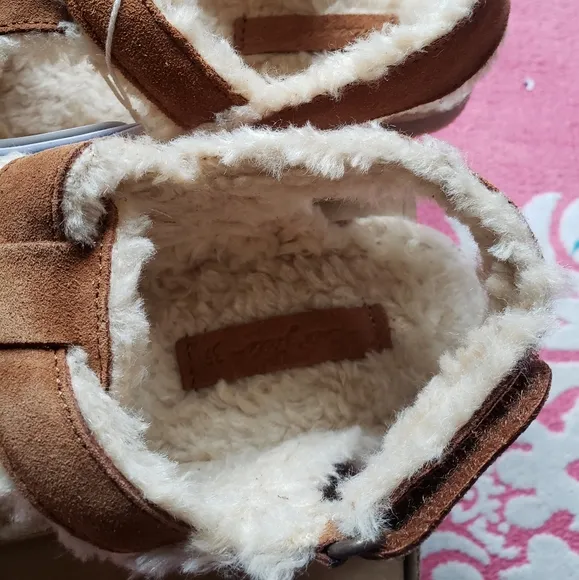 ZARA Girl Faux Shearling Leather Sandals NWT in Box