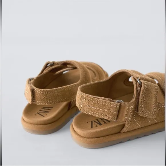 Zara kids, brown, leather sandals, size 5.5 ( 5.1 inches)
