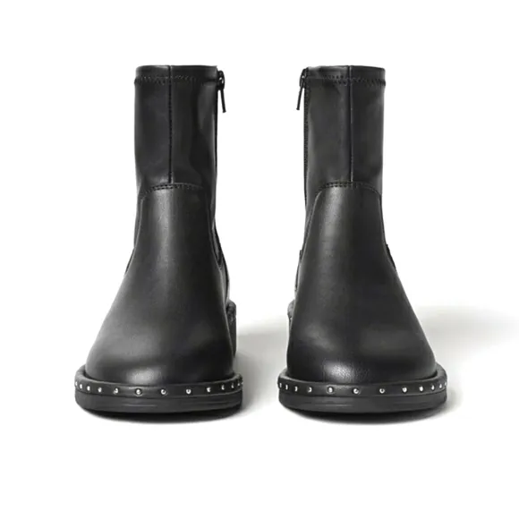 ZARA KIDS/ STUDDED CHELSEA ANKLE BOOTS bloggers favorite