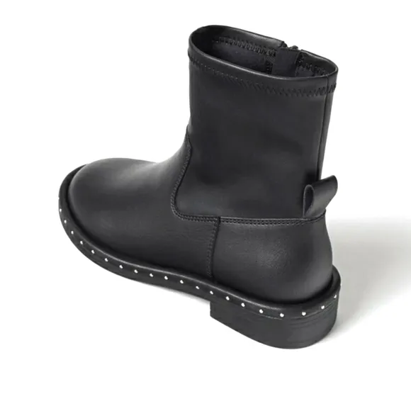 ZARA KIDS/ STUDDED CHELSEA ANKLE BOOTS bloggers favorite