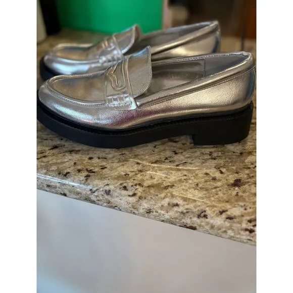 Zara Metallic Silver Flat Round Toe Loafers Size 37/US 6.5