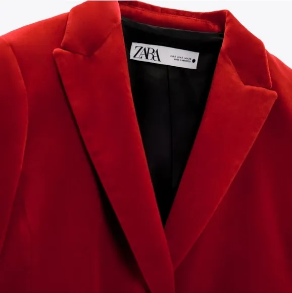 ZARA RED BUTTON VELVET BLAZER SIZE XS
