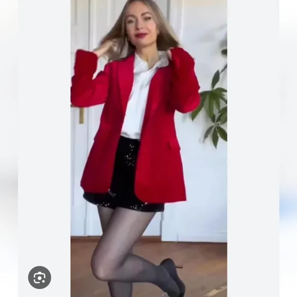 ZARA RED BUTTON VELVET BLAZER SIZE XS