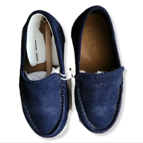 Zara Suede Loafer Flats Navy With white rubber slip resistant sole toddler sz 8