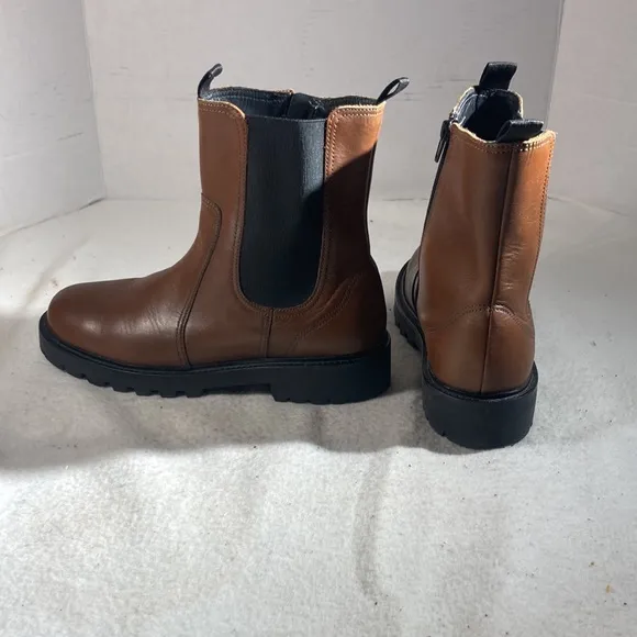 Zara Woman’s Brown Lug Sole Leather Ankle Boots